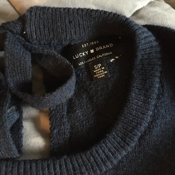 Lucky Brand Sweater - Picture 3 of 5